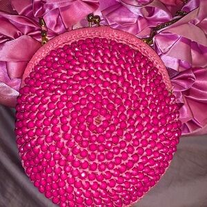Dena of Dallas Pink beaded bag made in 🇮🇹 Italy Gold tone chain